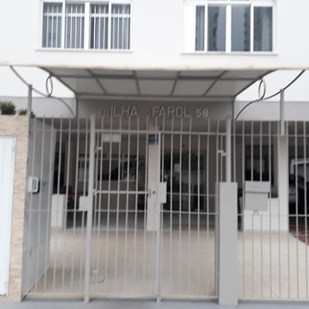 Otimo Apto. 180 Metros Da Praia Balneário Camboriú 外观 照片